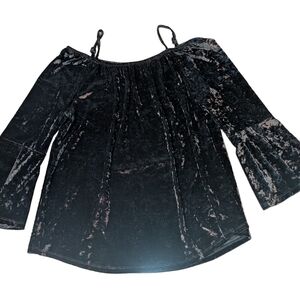 Elegant Black Velvet Off-Shoulder Top